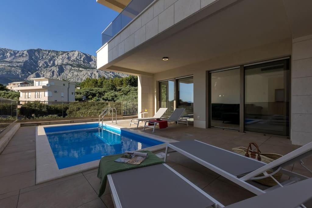 Apartman Delux With Private Pool - Makarska Exklusiv Tučepi エクステリア 写真