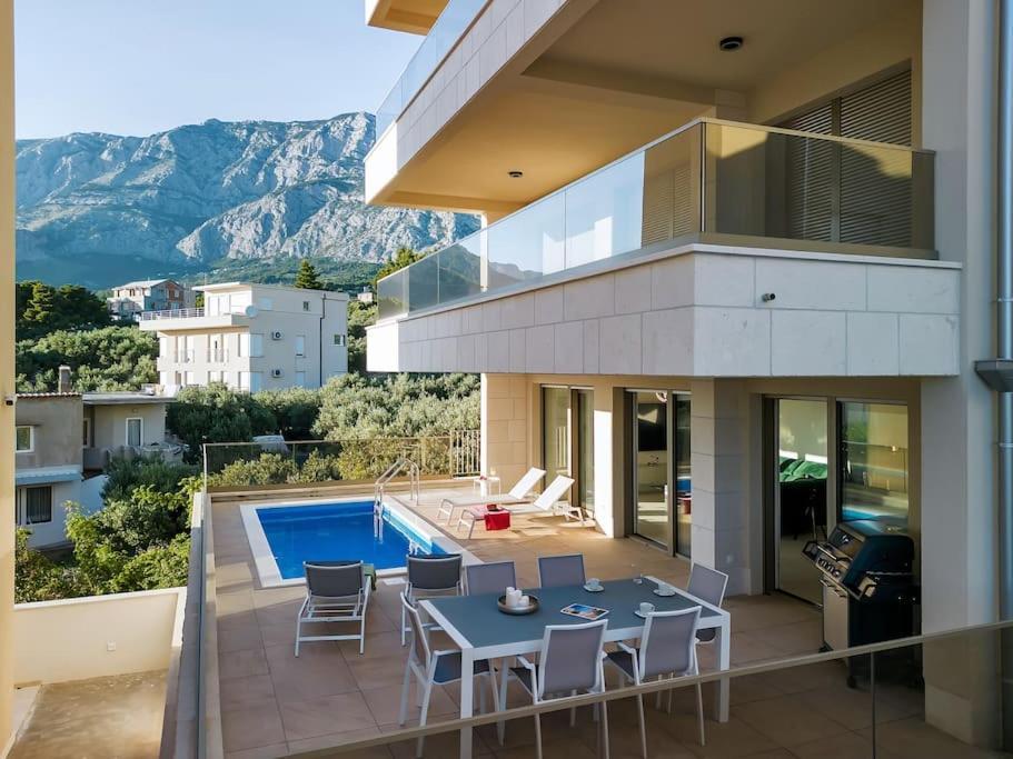 Apartman Delux With Private Pool - Makarska Exklusiv Tučepi エクステリア 写真