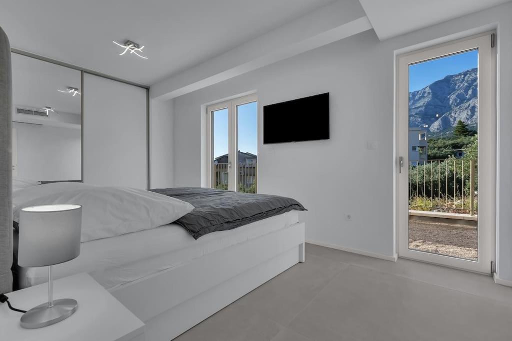 Apartman Delux With Private Pool - Makarska Exklusiv Tučepi エクステリア 写真
