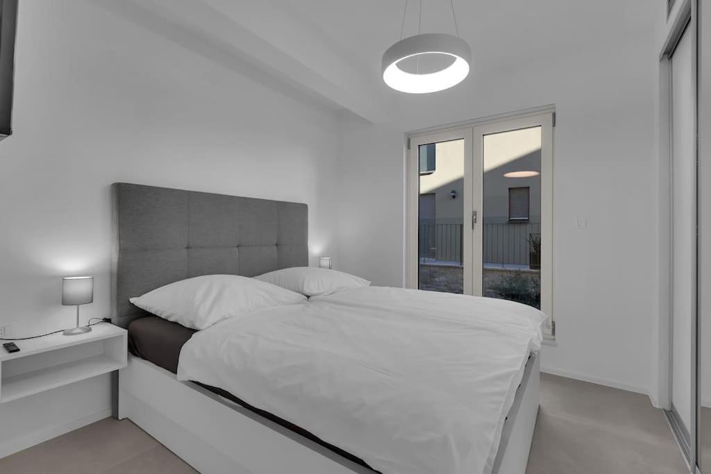 Apartman Delux With Private Pool - Makarska Exklusiv Tučepi エクステリア 写真