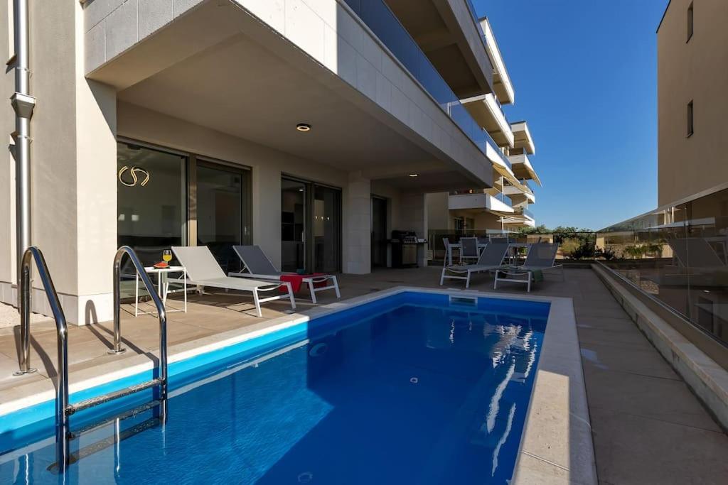 Apartman Delux With Private Pool - Makarska Exklusiv Tučepi エクステリア 写真