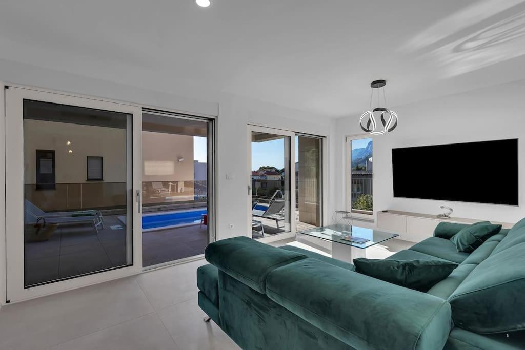 Apartman Delux With Private Pool - Makarska Exklusiv Tučepi エクステリア 写真