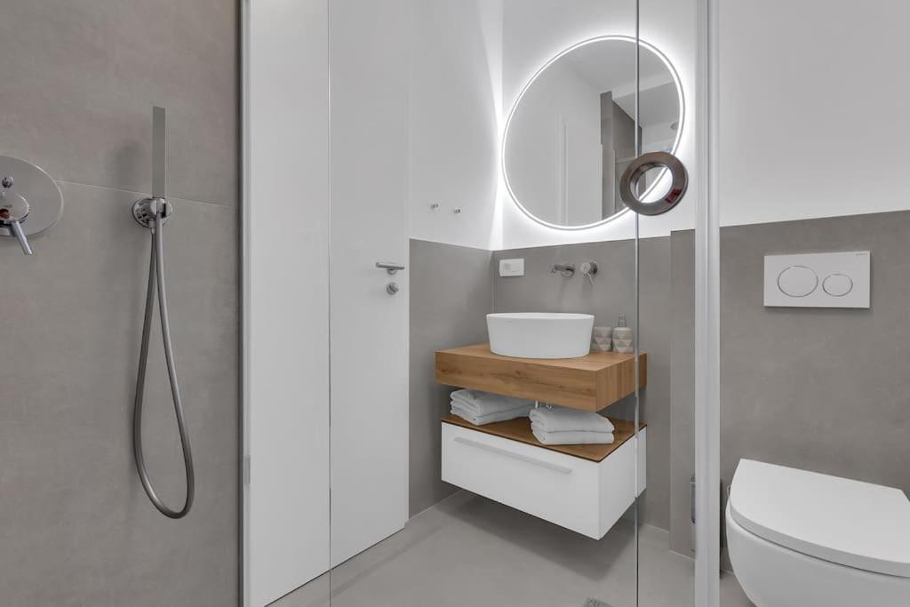 Apartman Delux With Private Pool - Makarska Exklusiv Tučepi エクステリア 写真